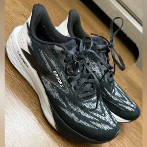 Brooks Women's Launch 11 Running Sneakers Shoes Size 6.5